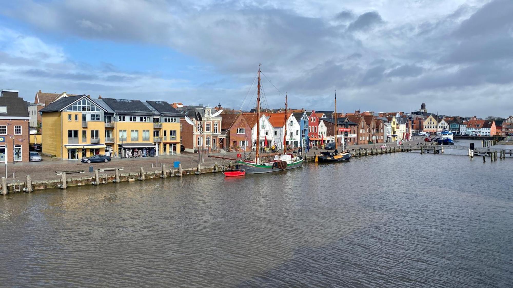 Simmerdeis Am Hafen Husum  Kültér fotó